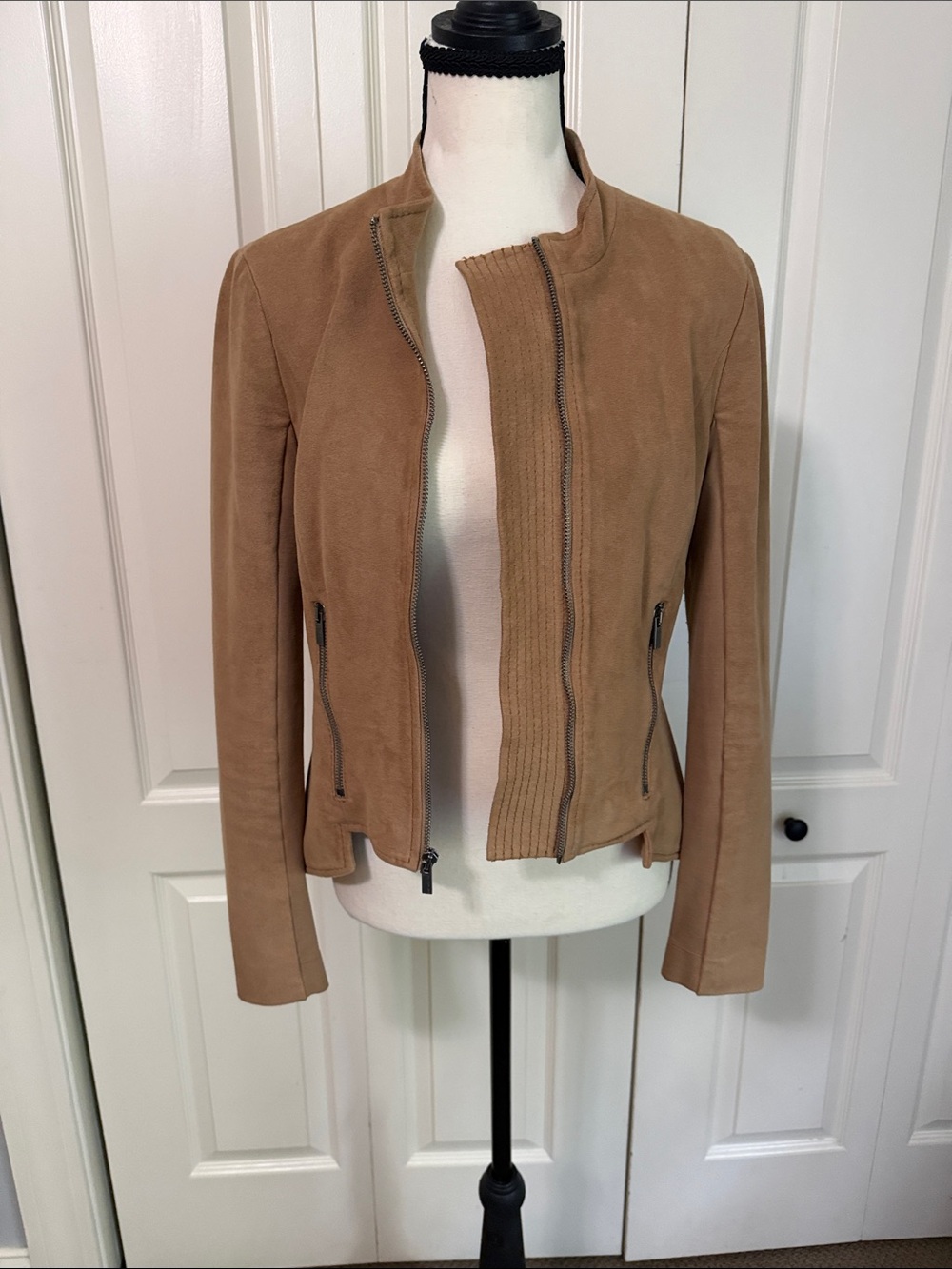 Women's Tan Zip-Front Jacket - Picture 3 of 4